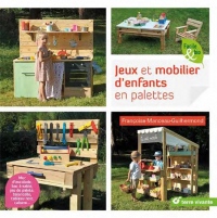 Jeux et mobilier d'enfants en palettes : Mur d'escalade, bac à sable, jeu de palets, balancelle, tableau noir, cabane....