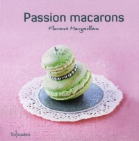 Passion macarons