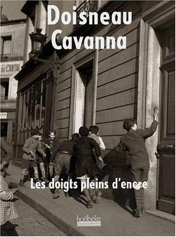 Les doigts pleins d'encre
