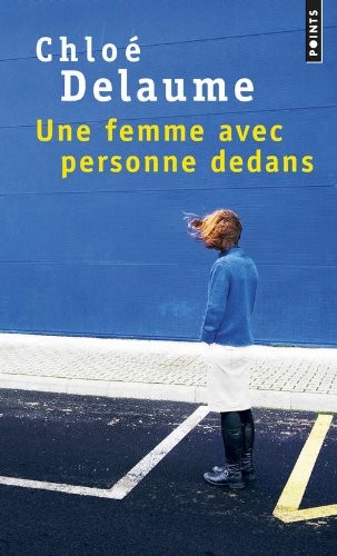 Une femme avec personne dedans