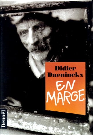 En marge