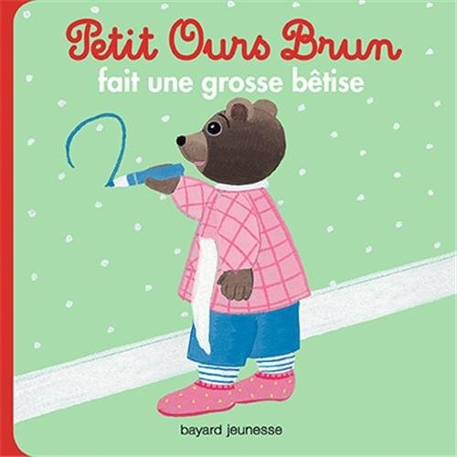 Petit ours brun fait une grosse bêtise