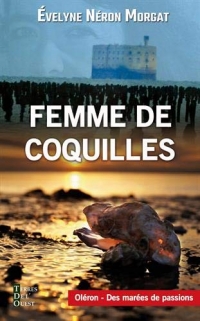 Femme de Coquilles Poche