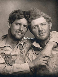 Ils s'aiment: Un siècle de photographies d'hommes amoureux 1850-1950