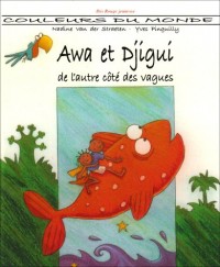 Awa et Djigui de l'autre côté des vagues