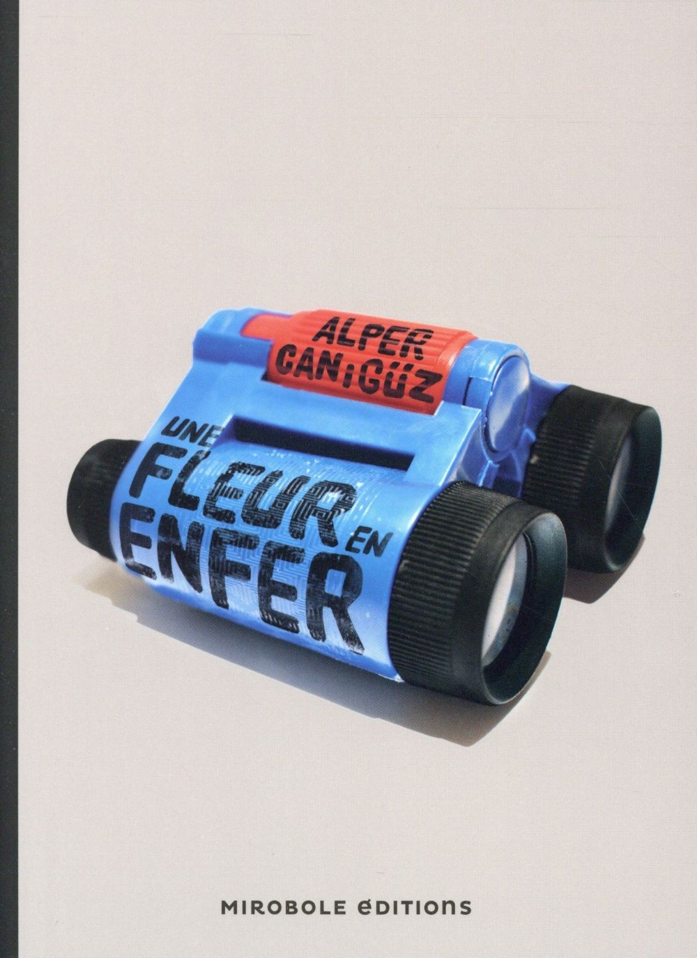 Une fleur en enfer : Alper Kamu, cinq ans, détective