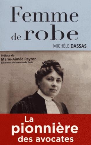 Femme de robe
