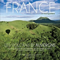 Les volcans d'auvergne en montgolfière