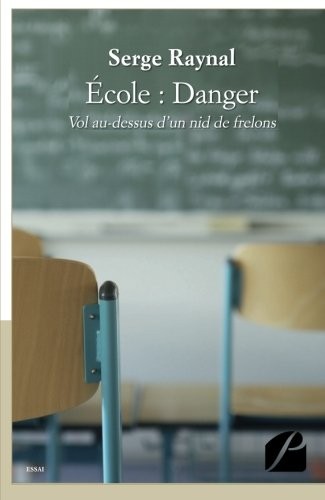 École : Danger: Vol au-dessus d'un nid de frelons