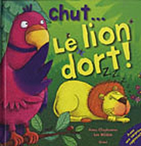 CHUT... LE LION DORT !