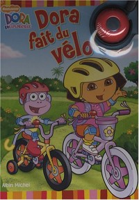 Dora fait du vélo