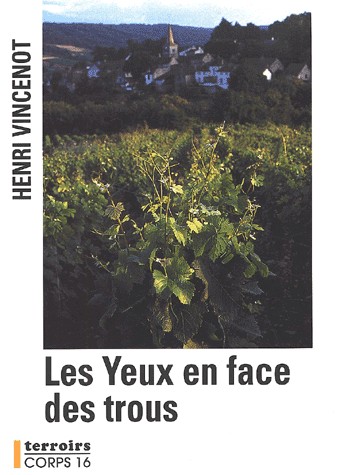 les yeux en face des trous