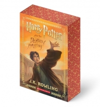 Harry Potter and the Deathly Hallows (Stenciled Edges) (Harry Potter, Book 7)