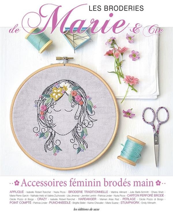 Accessoires brodés au féminin