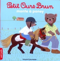 Petit Ours Brun monte à poney