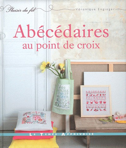 Abécédaires au point de croix