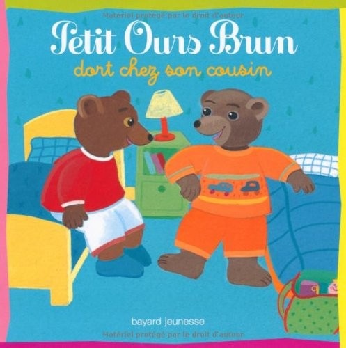 PETIT OURS BRUN DORT CHEZ SON COUSIN