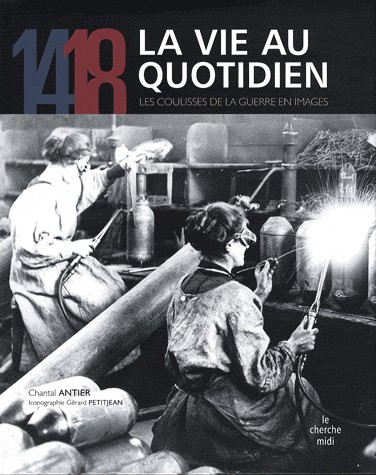 14/18, La vie au quotidien